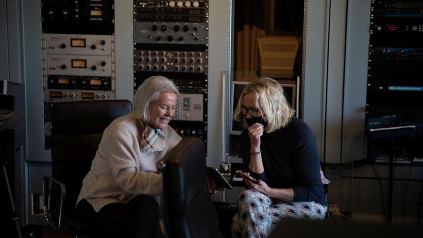 Agnetha Fältskog (li.) und Anni-Frid Lyngstad bei den Aufnahmen zu "Voyage".