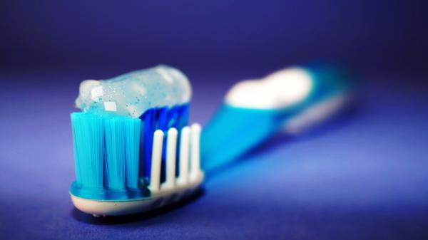 toothbrush-g55db04954_1920.jpg