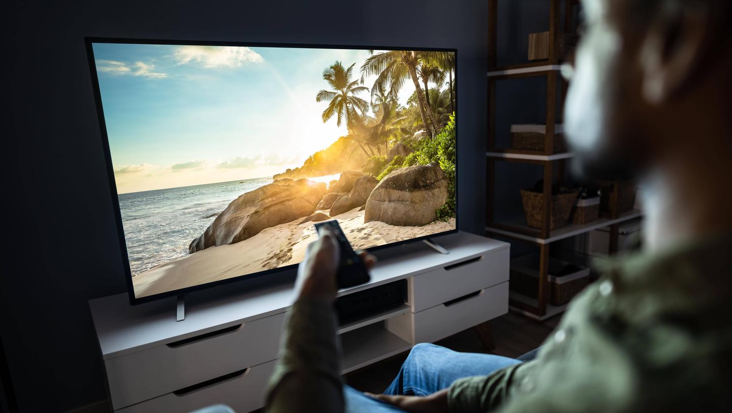 Wer UHD– oder 4K-Filme auf einem entsprechenden TV-Gerät schaut, kann sich direkt davor setzen. So wird das Display großes Kino.