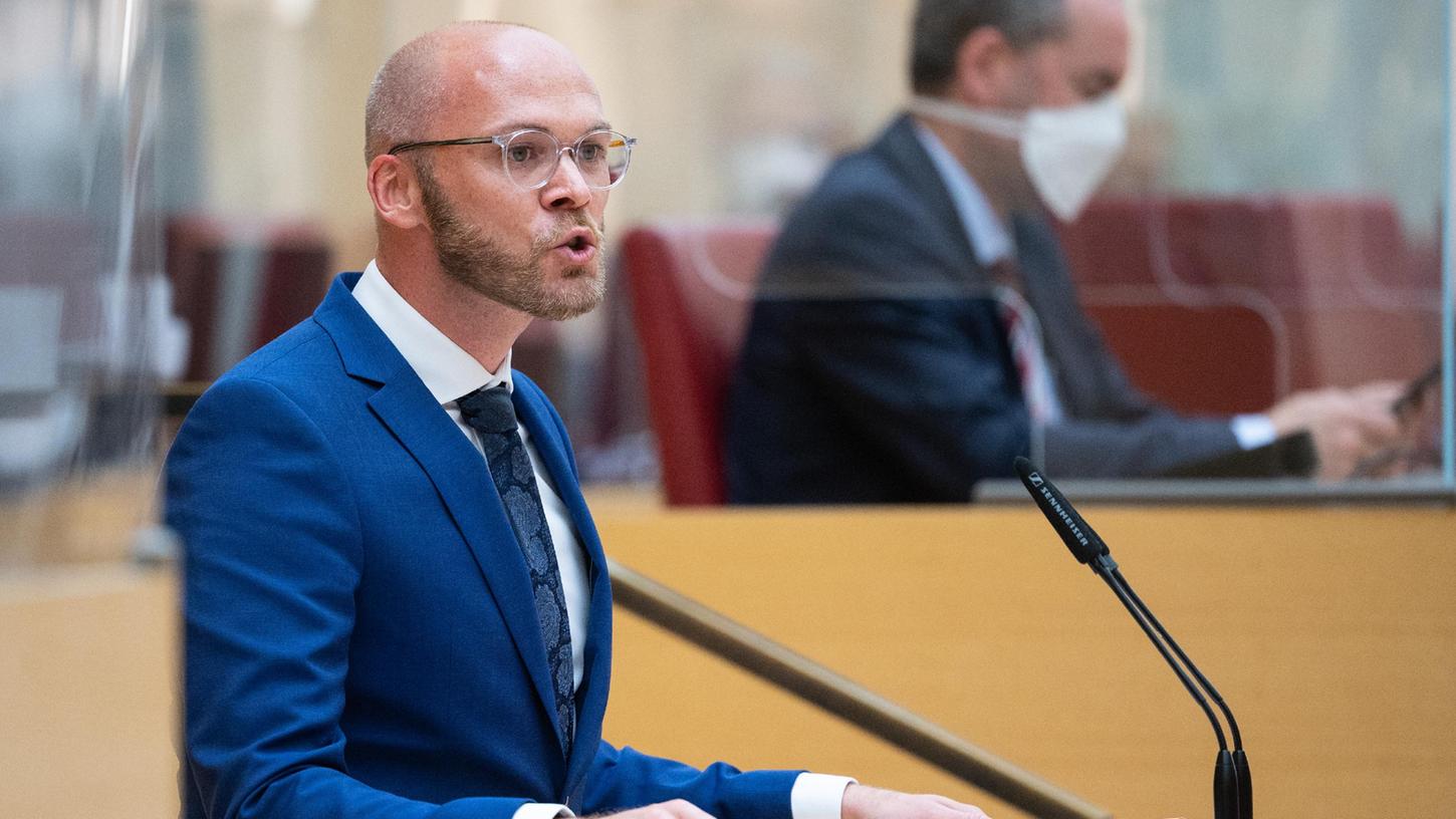 Fabian Mehring (Freie Wähler): Eltern von positiv getesteten Kindern oder Lebenspartner von Infizierten zur Arbeit zu zwingen, ist Fabian Mehring (Freie Wähler): Eltern von positiv getesteten Kindern oder Lebenspartner von Infizierten zur Arbeit zu zwingen, ist