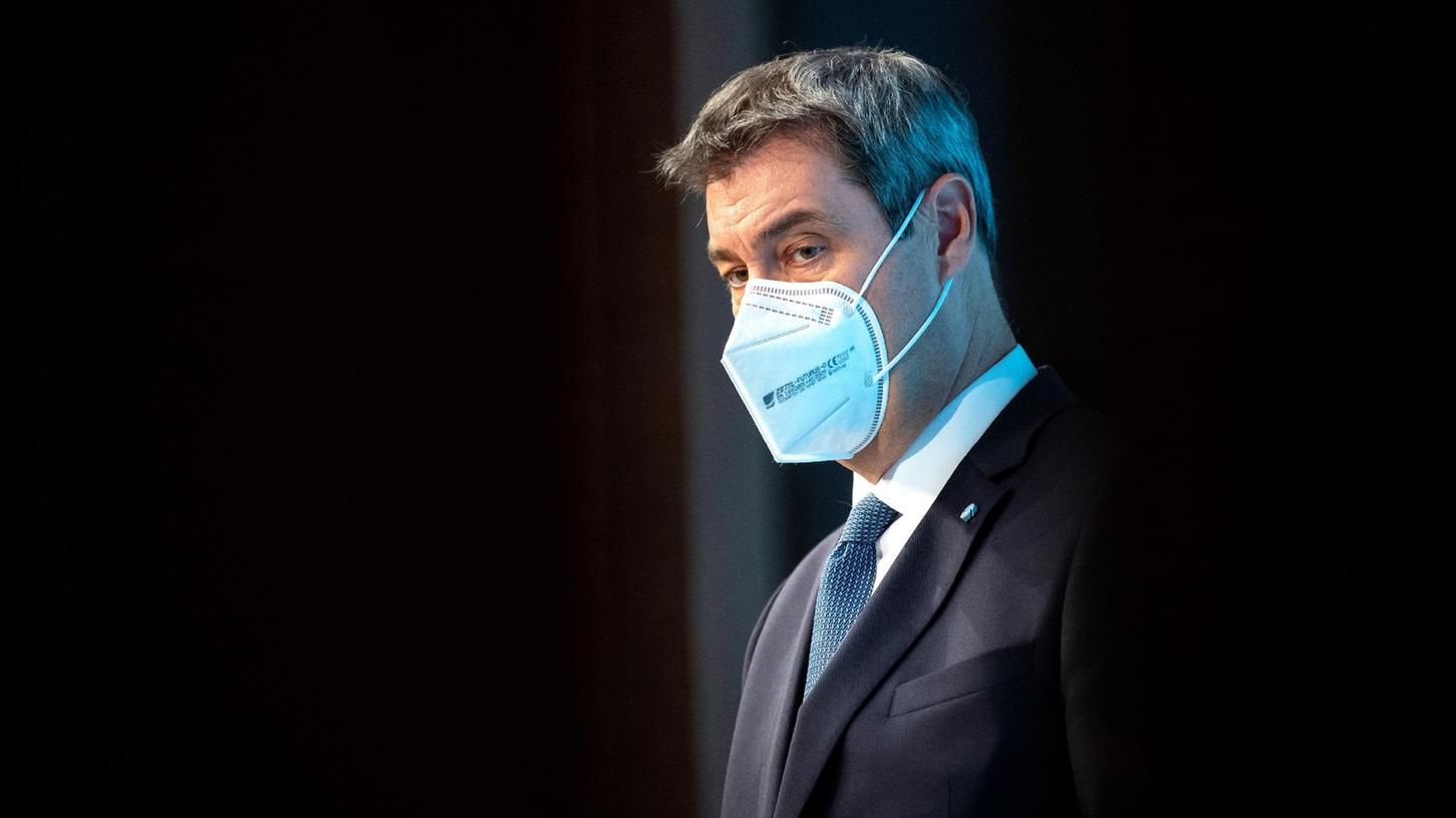Markus Söder hatte die Ausrufung des Katastrophenfalls bereits in einer Sitzung der CSU-Landtagsfraktion angekündigt.
Markus Söder hatte die Ausrufung des Katastrophenfalls bereits in einer Sitzung der CSU-Landtagsfraktion angekündigt.