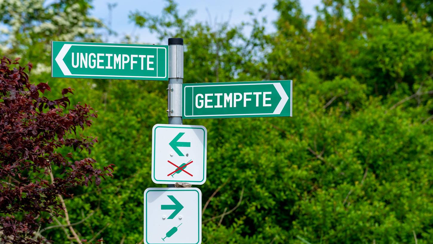 Das bayerische Landesamt für Gesundheit und Lebensmittelsicherheit veröffentlicht einmal wöchentlich die Sieben-Tages-Inzidenz bei Ungeimpften und bei Geimpften in Bayern. (Symbolbild)