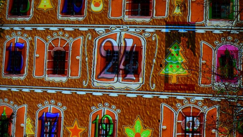 So leuchtet Forchheims digitaler Adventskalender von der Kaiserpfalz herunter