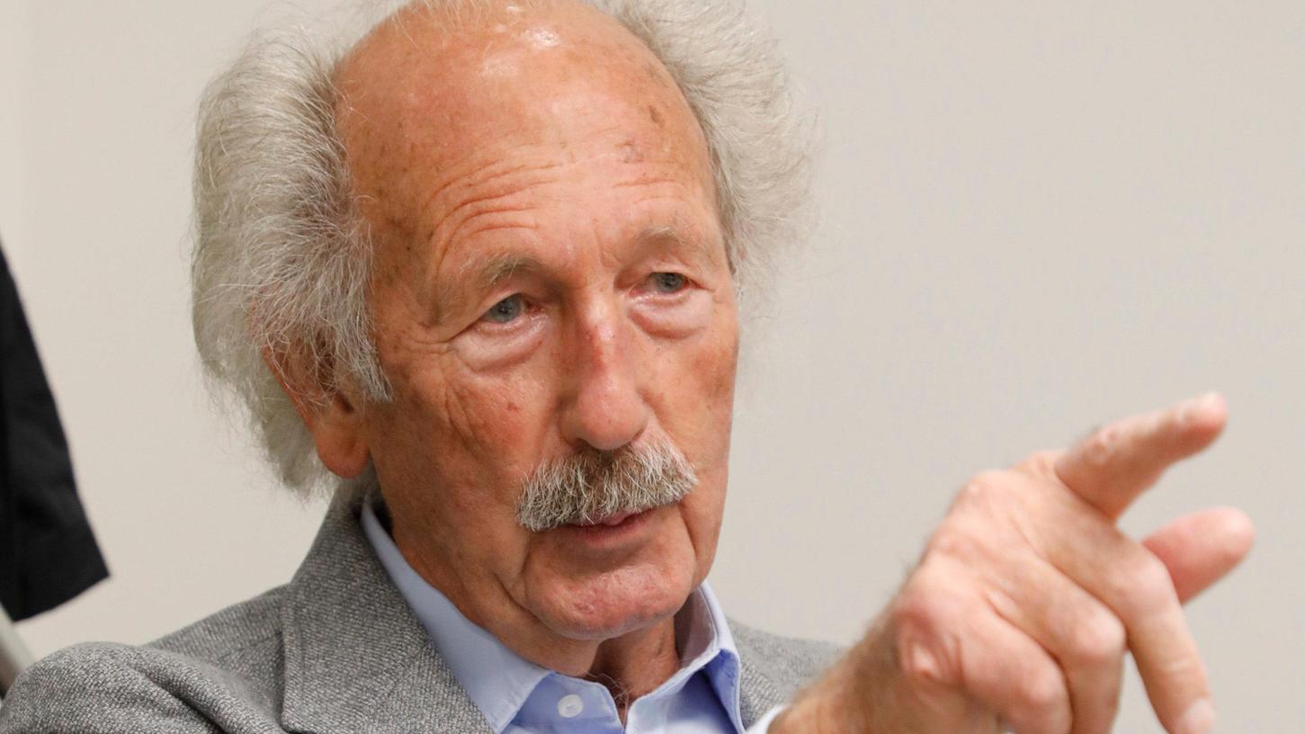 20 Jahre gab er bei der Lebenshilfe die Richtung vor - nun verabschiedet sich der frühere SPD-Bundestagsabgeordnete Horst Schmidbauer vom Vorsitz. 20 Jahre gab er bei der Lebenshilfe die Richtung vor - nun verabschiedet sich der frühere SPD-Bundestagsabgeordnete Horst Schmidbauer vom Vorsitz.