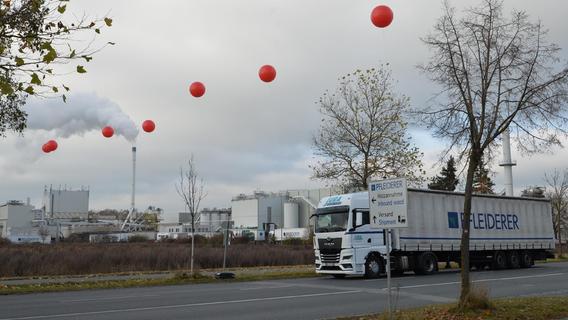Pfleiderer lässt Ballons steigen: So groß könnte die Lagerhalle werden
