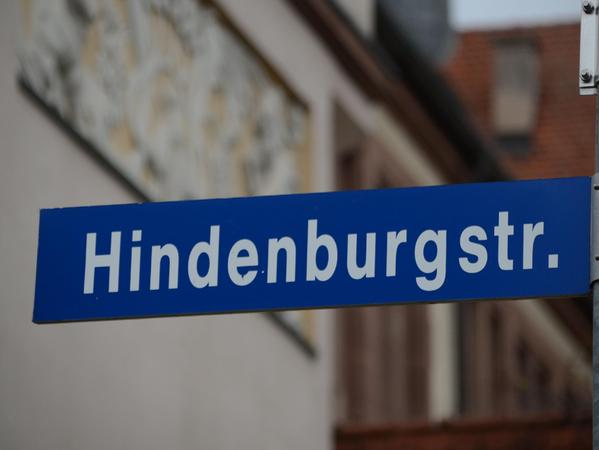 "Hindenburg war der Steigbügelhalter Hitlers", sagt Karl Freller. "Wir hätten die Straße längst umbenennen müssen."