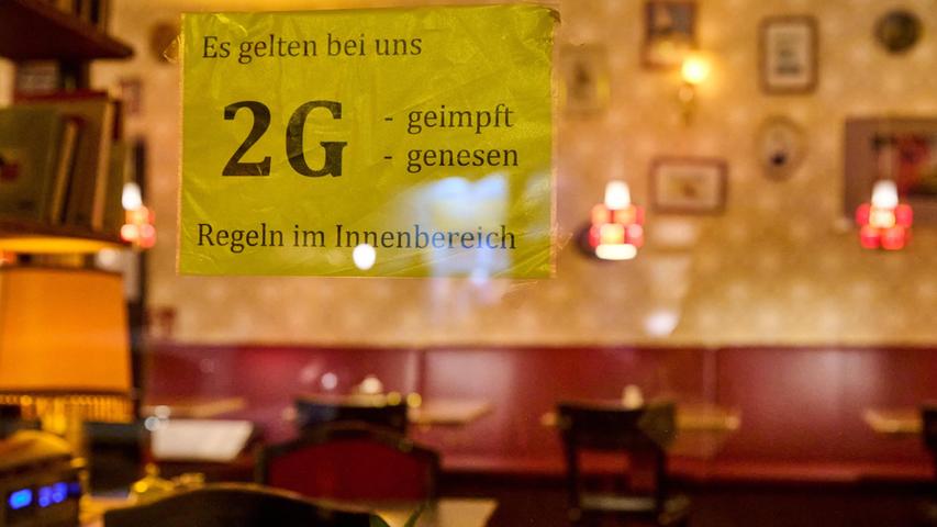 Die Regeln sind in Bayern bereits verschärft. 2G etwa gilt jetzt auch in Restaurants.