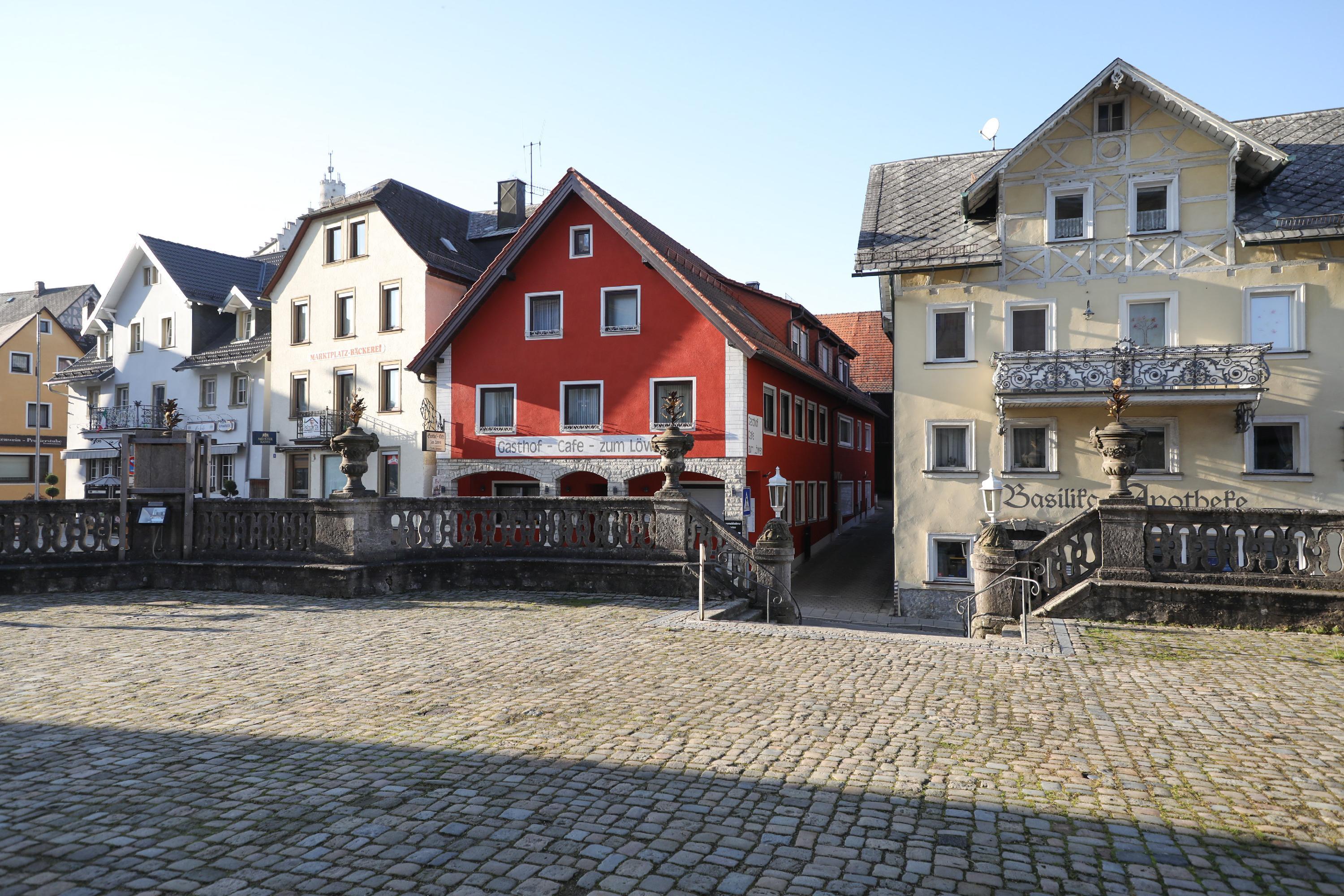 Der Platz vor der Balthasar-Neumann Basilika. 