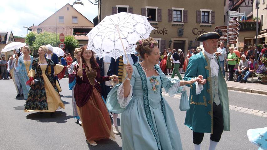 Barockfest Gößweistein I Festumzug der Akteure von der Burg zum Klostergarten. Fotos: Thomas Weichert