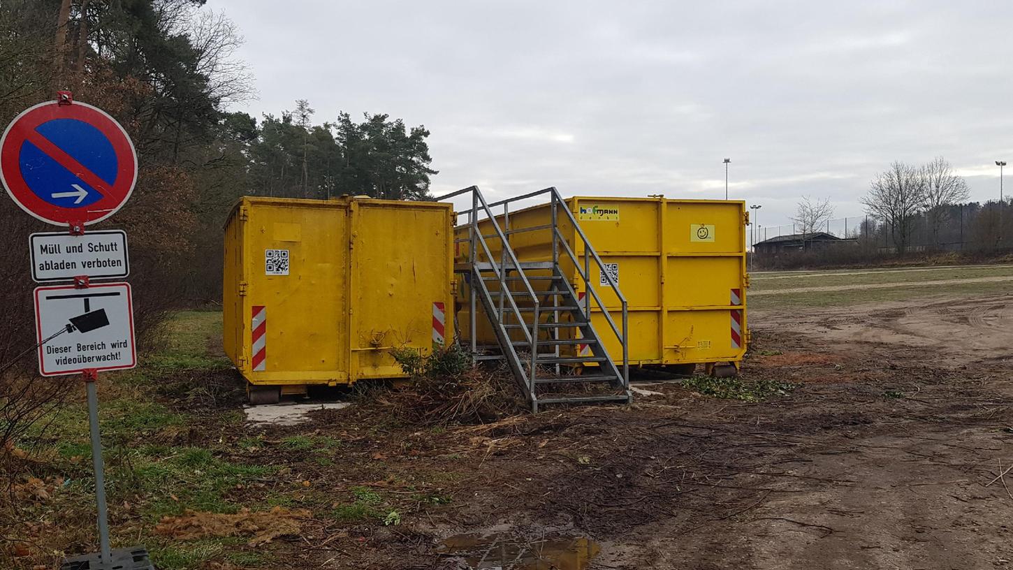 Die Grüngutcontainer im Landkreis Roth bleiben etwas länger stehen.