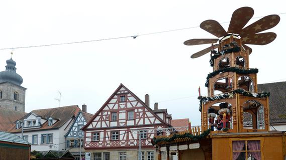 Weihnachtsmarkt in Forchheim abgesagt: Händler in Sorge - Chefarzt: "Uns sitzt die Angst im Nacken"