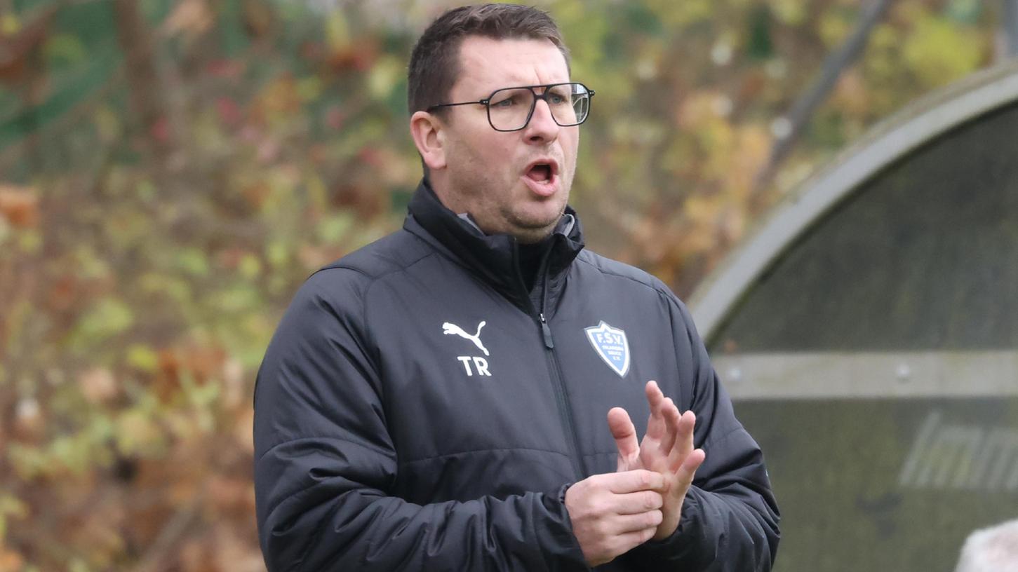 "Eigentlich stehen wir da ganz gut da": FSV-Trainer Thomas Roka ist mit der bisherigen Leistung in der Vorrunde zufrieden. "Eigentlich stehen wir da ganz gut da": FSV-Trainer Thomas Roka ist mit der bisherigen Leistung in der Vorrunde zufrieden.