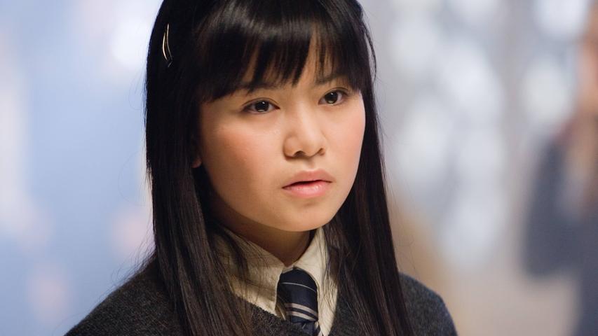 Viel lachen musste Katie Leung in ihrer Rolle als Cho Chung nicht. Weinen dagegen schon. Vor den Szenen hörte sie sich in der Garderobe Musik von der Band "Coldplay" an, um vor der Kamera dann besser weinen zu können.