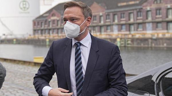 Die FDP hat vier von 17 Ministerien übernommen: Finanzen, Bildung, Justiz und Verkehr. Parteichef Christian Lindners Wunsch, neuer Finanzminister zu werden, erfüllte sich damit.