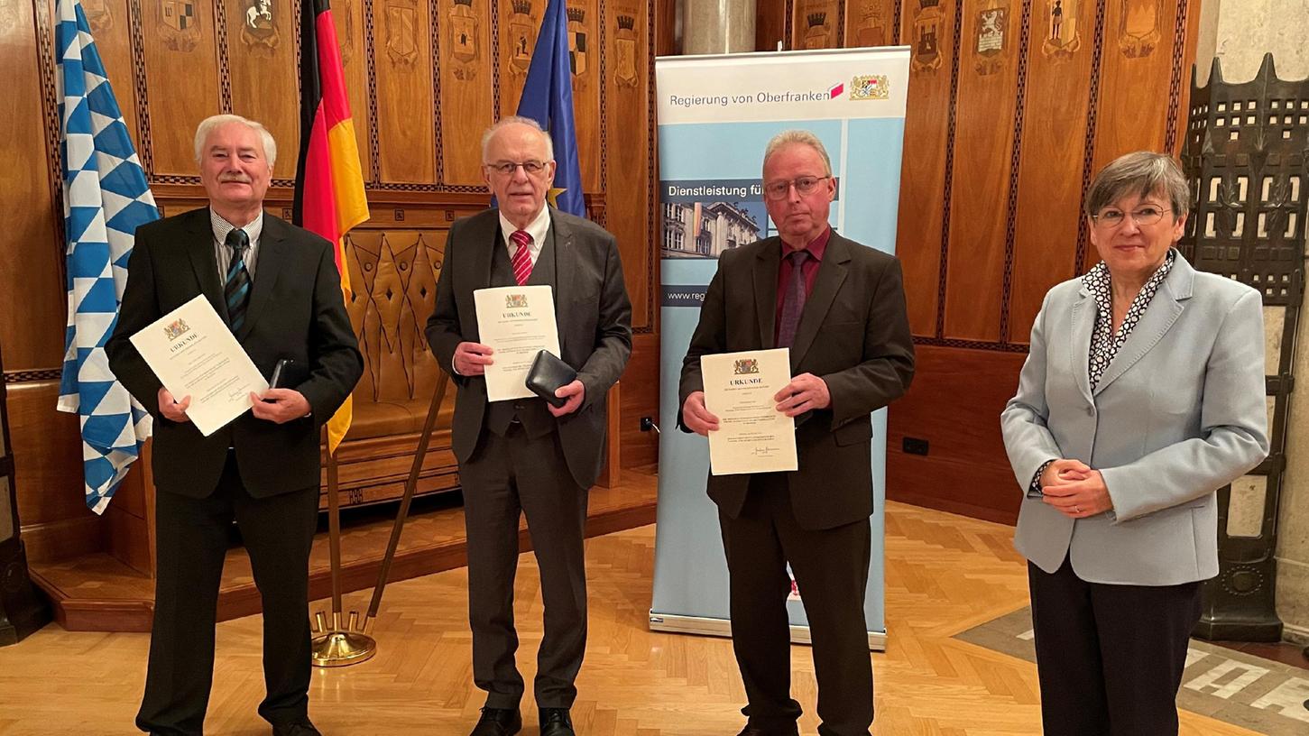 Geehrt für ihr Engagement (v.l.): Anton Dennerlein, Edgar Büttner und Helmut Taut.
Geehrt für ihr Engagement (v.l.): Anton Dennerlein, Edgar Büttner und Helmut Taut.