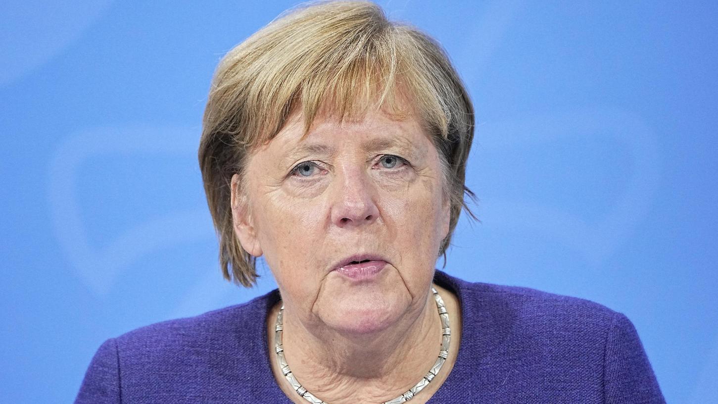 Bundeskanzlerin Merkel hat sich angesichts stetig steigender Corona-Infektionszahlen für neue Kontaktbeschränkungen ausgesprochen.