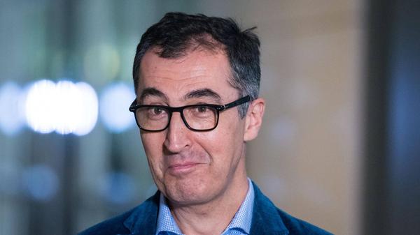 Der frühere Grünen-Chef Cem Özdemir ist Agrarminister. Er stach damit Anton Hofreiter aus, der ebenfalls gehandelt worden war.