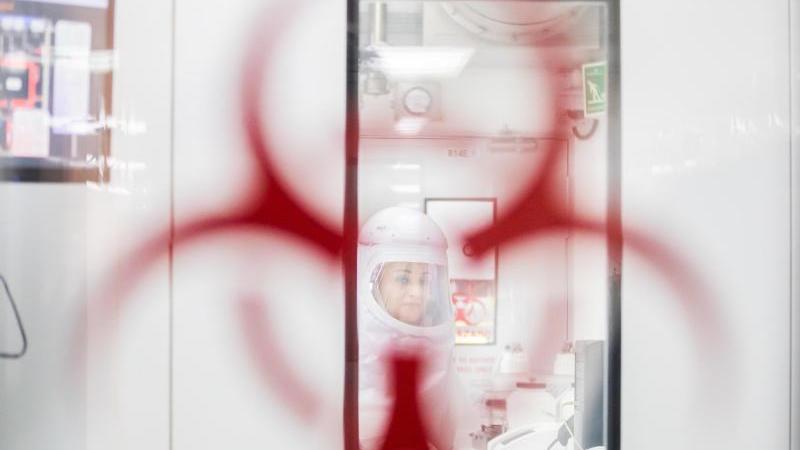 Gestorben an dem Virus sei nach aktuellen Informationen bislang niemand. Gestorben an dem Virus sei nach aktuellen Informationen bislang niemand.