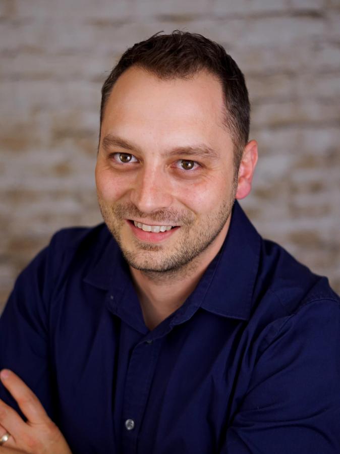 Kurz vor Ende der Frist hat sich Stefan Kuschel als Bürgermeisterkandidat für die Partei Die Basis bei der Stadt Roth gemeldet.
Kurz vor Ende der Frist hat sich Stefan Kuschel als Bürgermeisterkandidat für die Partei Die Basis bei der Stadt Roth gemeldet.