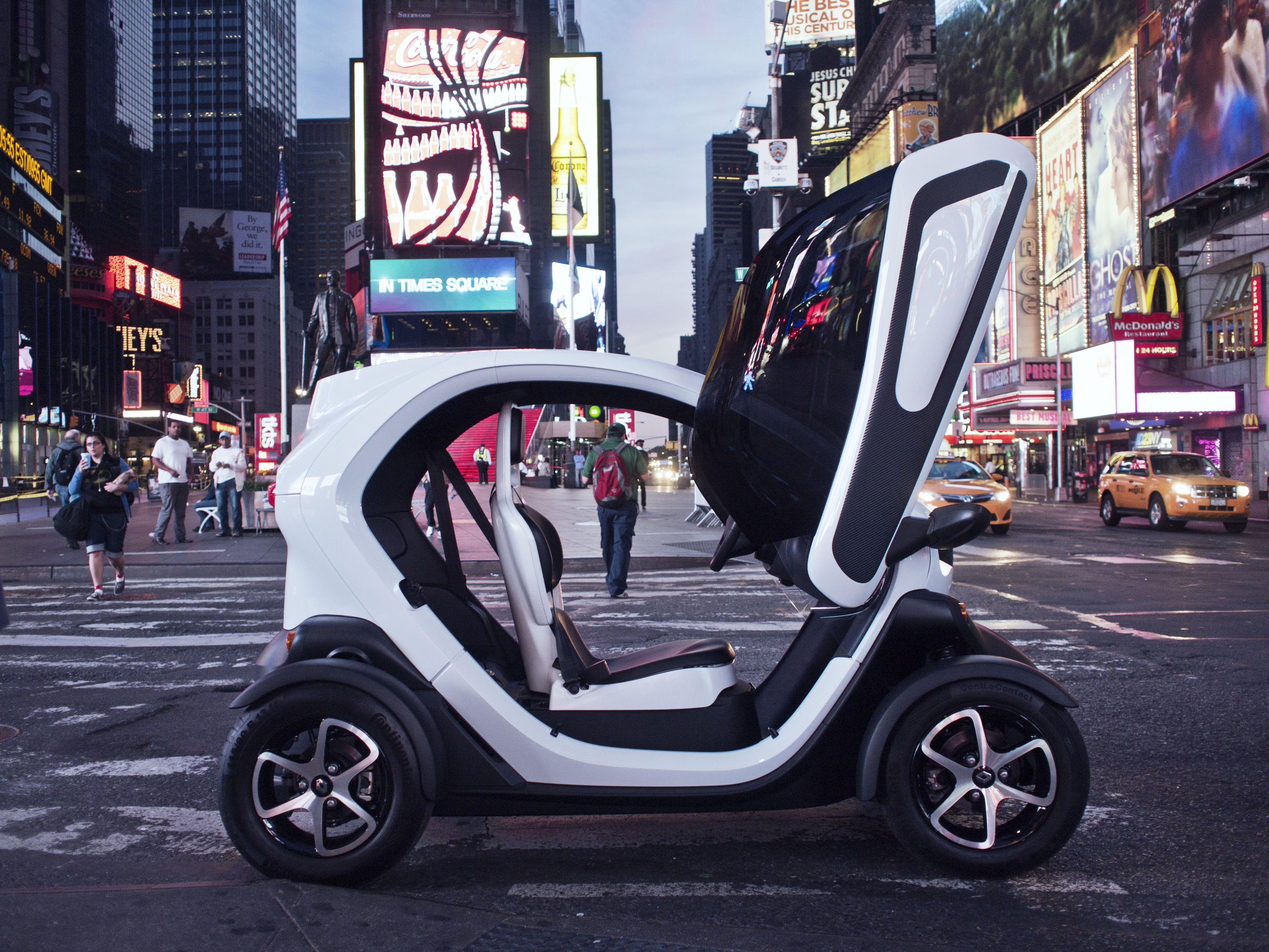 2011 stellte Renault sein skurriles Elektro-Leichtfahrzeug Twizy vor. Entgegen aller Unkenrufe wird es noch heute angeboten.