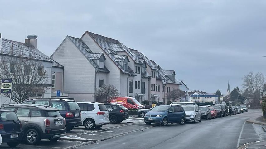 Hunderte Meter lang war die Schlange in Herzogenaurach am Schützengraben.