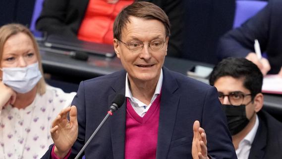 #wirwollenkarl: Halb Deutschland für Lauterbach als Gesundheitsminister