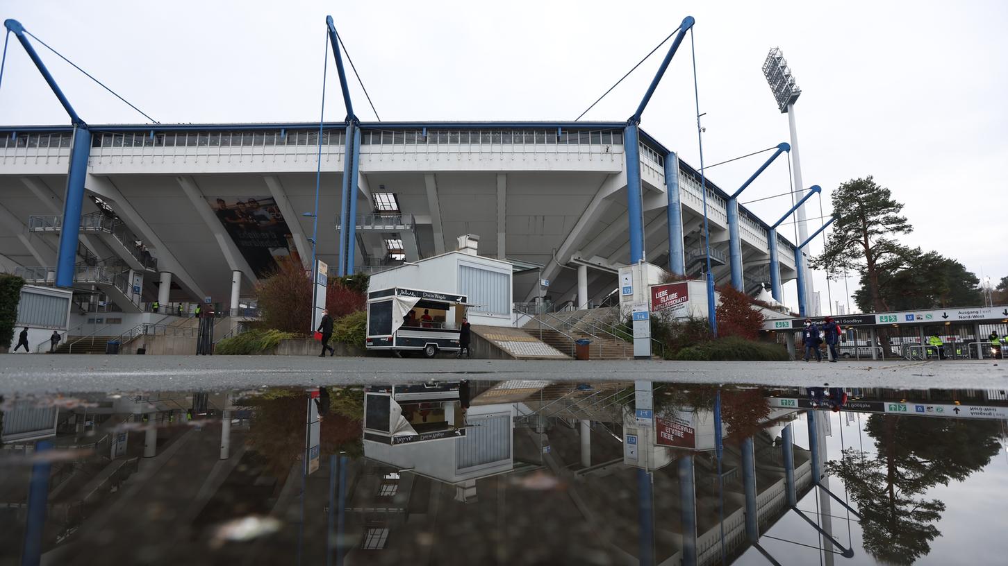 Große Tristesse statt kleiner Fußball-Freuden: In Nürnberg wird das Stadion wohl schon am Samstag leer bleiben.