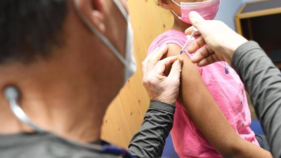 Nürnberger Chefarzt: Darum sollten Sie Ihr Kind impfen lassen