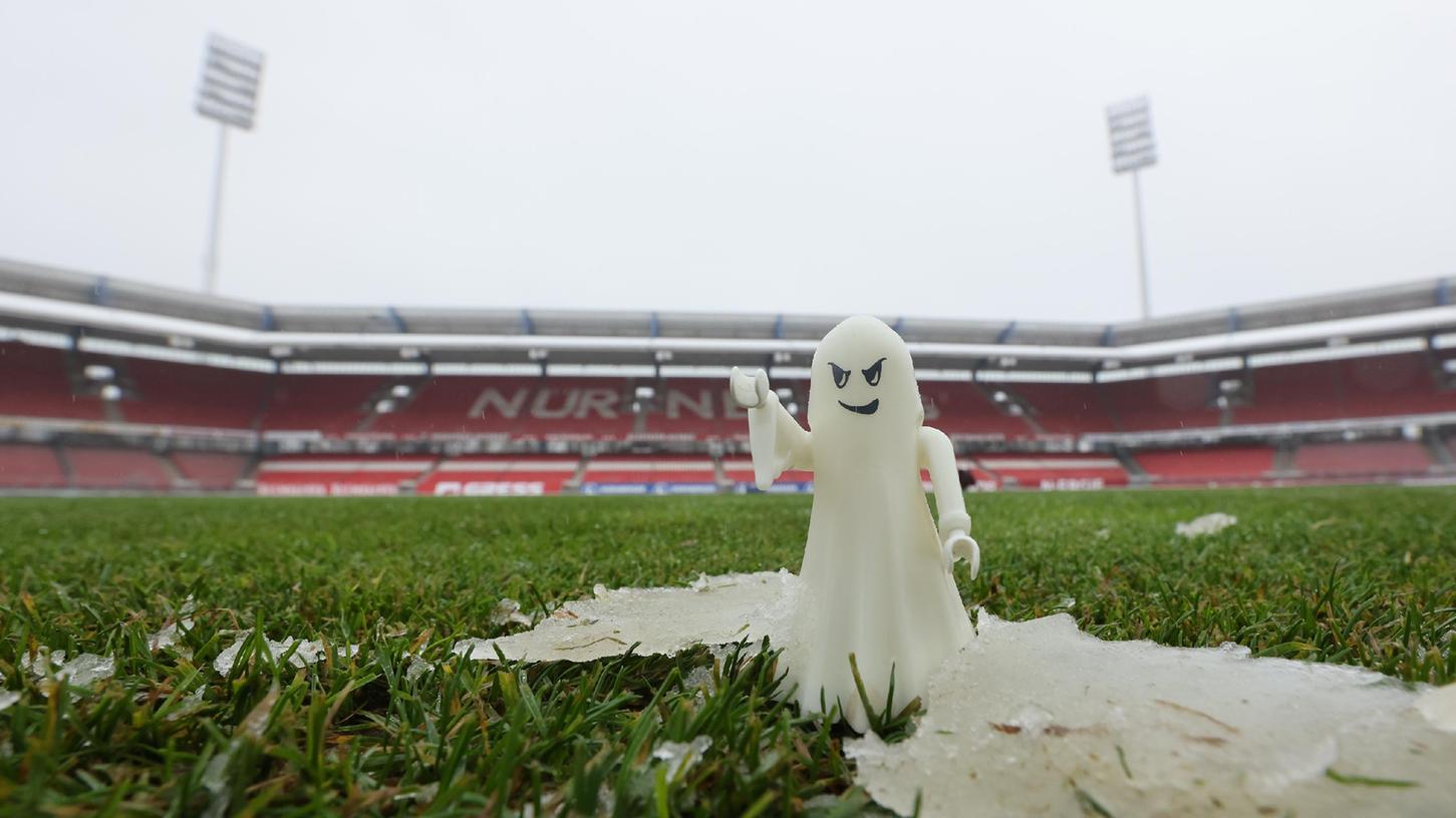 Außer diesem Schnee-Geist gibt es beim Club-Heimspiel gegen Kiel keine Zuschauer im Max-Morlock-Stadion.