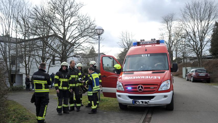 Feuerwehreinsatzkräfte aus Igensdorf, Rüsselbach und Forth am Unfallort in Mittelrüsselbach (Symbolbild) 
