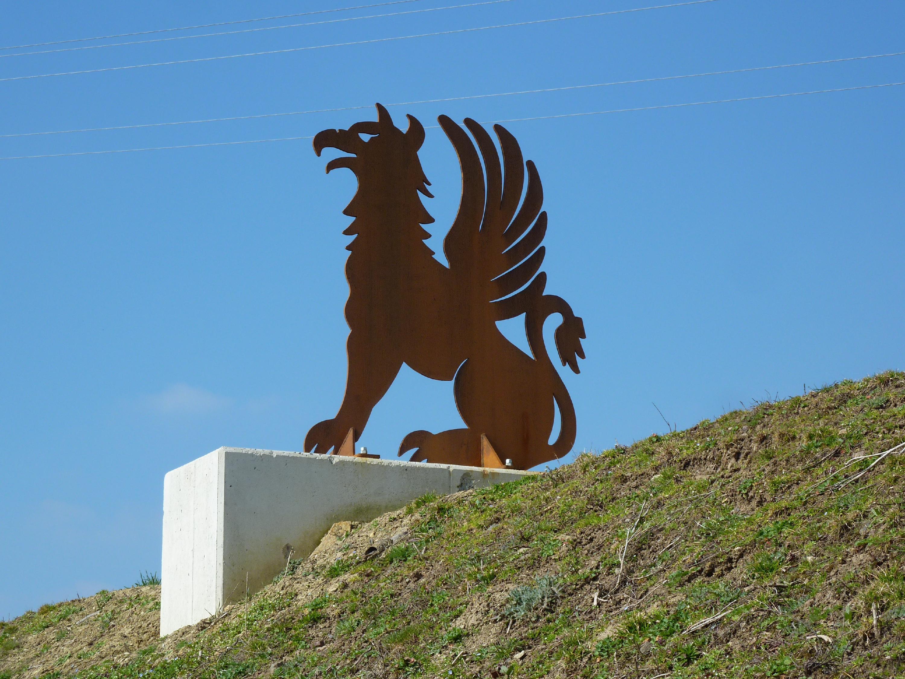 Wappentier geklaut StahlGreif im fränkischen Untersteinach vermisst