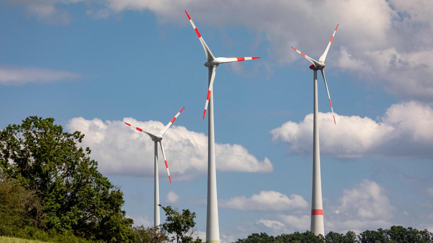 Mehr Windkraft-Anlagen in Bayern: Deshalb will Vizekanzler Robert Habeck (Grüne) die 10H-Regel kippen.