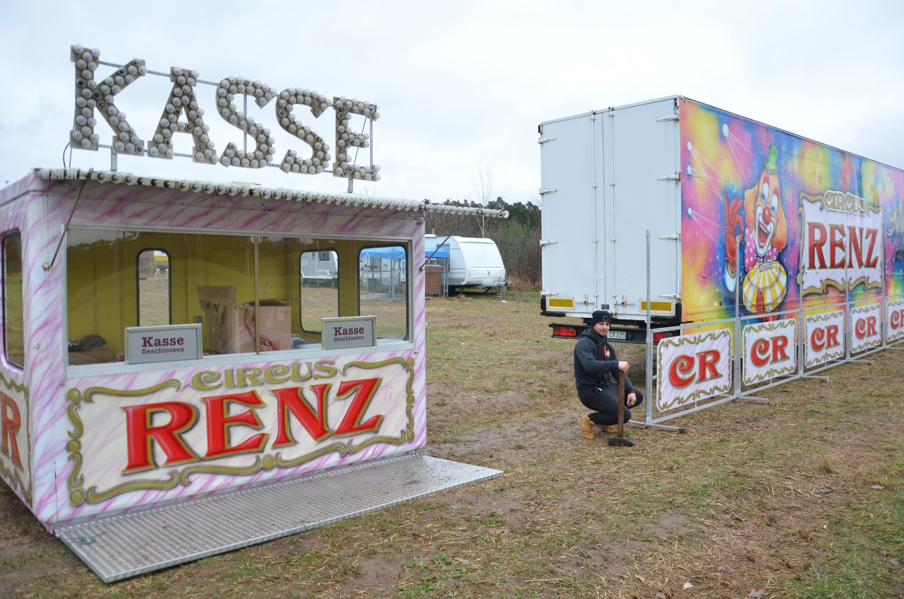 ROT-Circus-Renz-Roth-Goetz