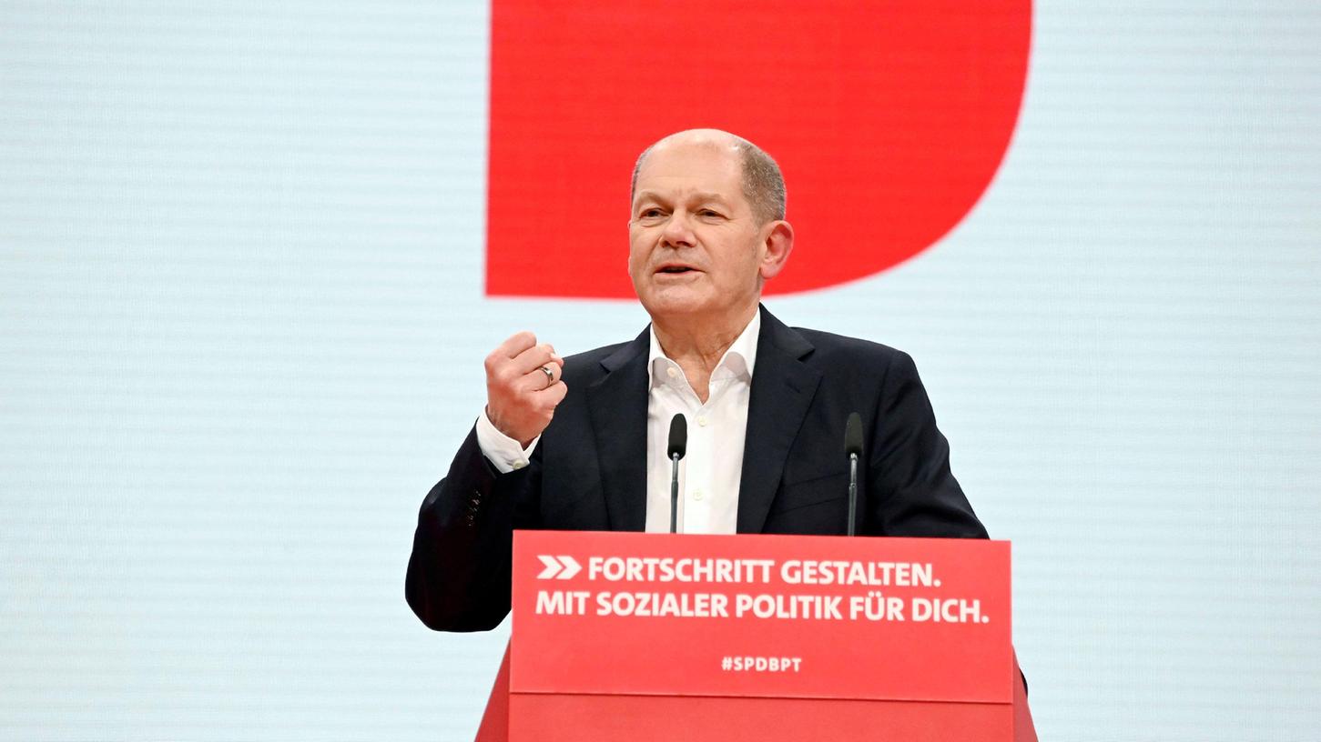 Deutschland ist nach Scholz' Ansicht nicht gespalten in geimpfte und ungeimpfte Menschen.
Deutschland ist nach Scholz' Ansicht nicht gespalten in geimpfte und ungeimpfte Menschen.