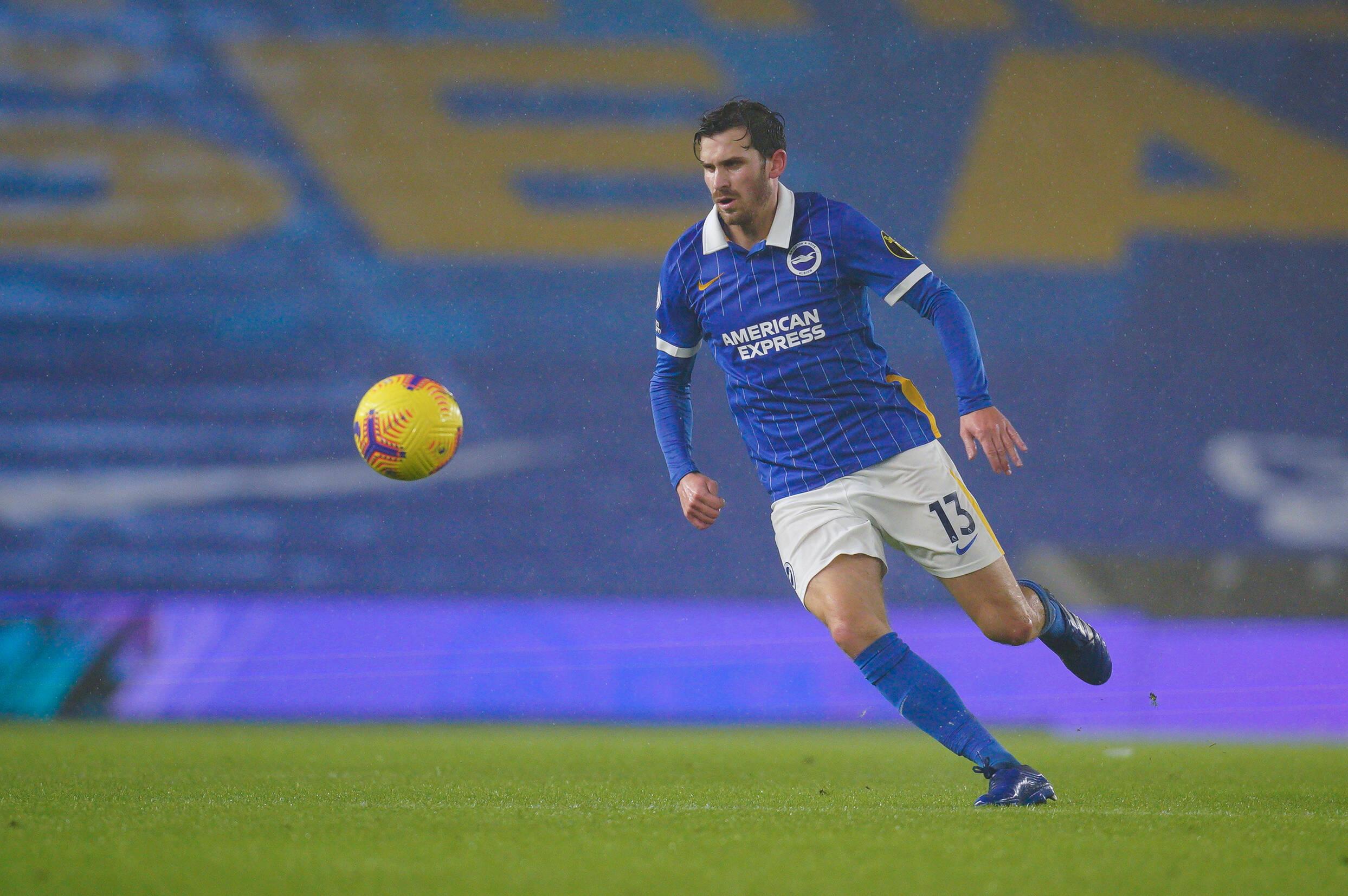 In Ingolstadt entwickete sich Pascal Groß zum etablierten Bundesliga-Profi. Nach dem Abstieg des FCI wollte der Mittelfeldmann aber augenscheinlich weiter erstklassig kicken - und wechselte für rund vier Millionen Euro zu Brighton & Hove Albion. Dort schaffte er in seinem ersten Jahr den Klassenerhalt und arbeitet seitdem hart daran, sich mit dem Klub aus East Sussex in der Liga zu etablieren - was erstaunlicherweise trotz (für englische Verhältnisse) begrenzten Budgets immer wieder gut funktioniert.