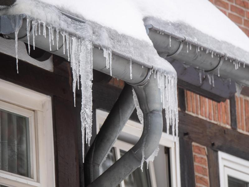 Was bei einem Rohrbruch zu tun ist_urn-newsml-dpa-com-20090101-211210-99-335776_large_4_3.jpg