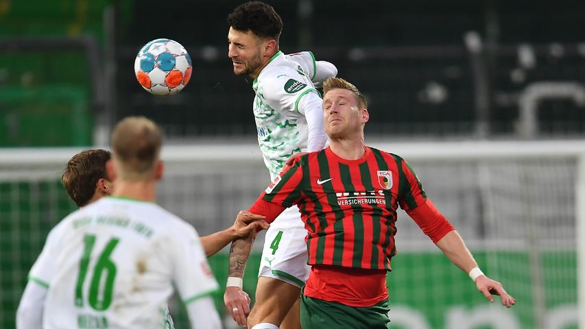 Harte Duelle und ein Loch im Netz: Fürth holt gegen Augsburg einen Punkt