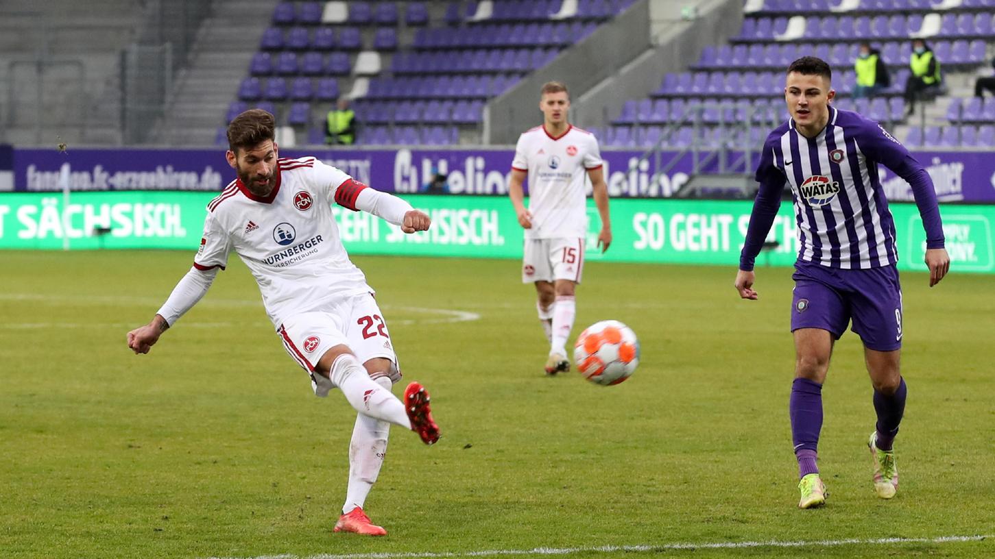 Passt beim Club, bleibt beim Club: Enrico Valentini. Passt beim Club, bleibt beim Club: Enrico Valentini.
