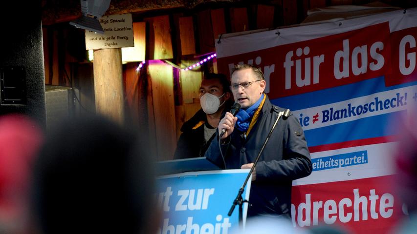 AfD-Chefin Alice Weidel und ihr Co-Vorsitzender Tino Chrupalla waren Hauptredner auf der Kundgebung.
