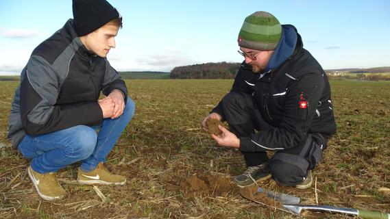 Zwei Landwirtschaftsmeister aus Altmühlfranken mit Bestnoten
