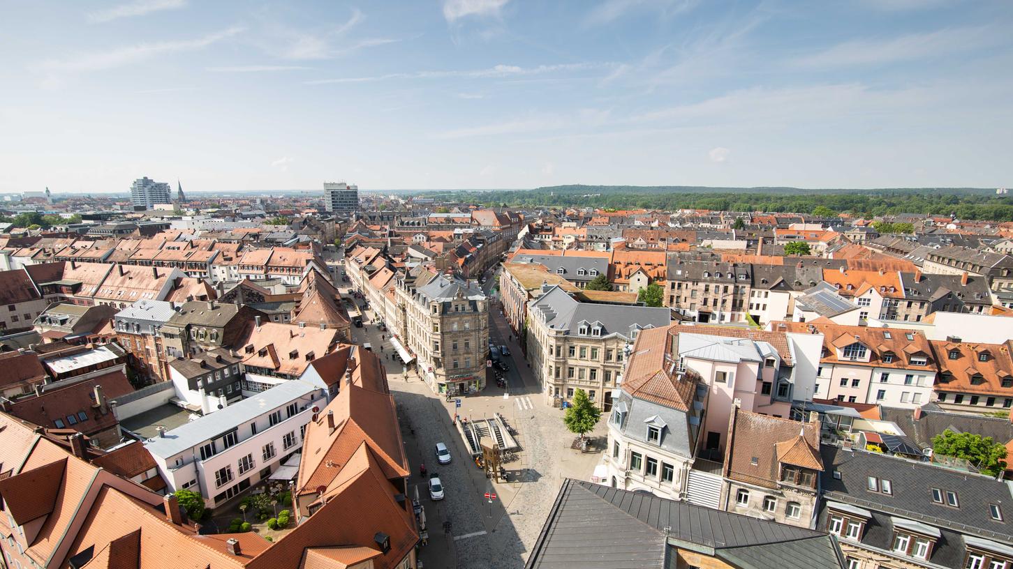 Gegen Leerstand und dauerhafte Vermietung an Kurzurlauber: Weil die Lage auch am Fürther Wohnungsmarkt  angespannt ist, soll  eine Satzung künftig dafür sorgen, dass Immobilien nicht mehr zweckentfremdet werden.