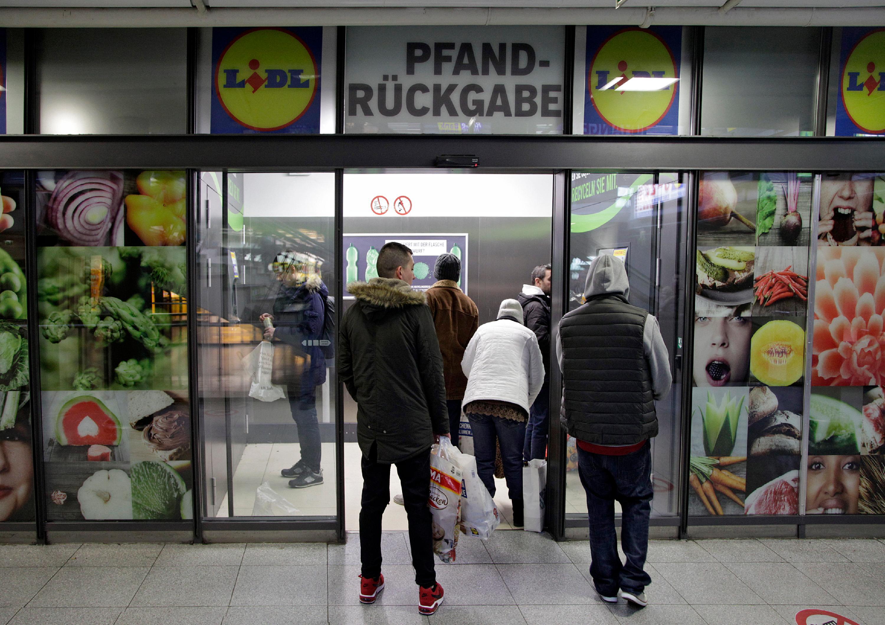 Nürnberg Im HauptbahnhofLidl sexuell belästigt Bundespolizei sucht