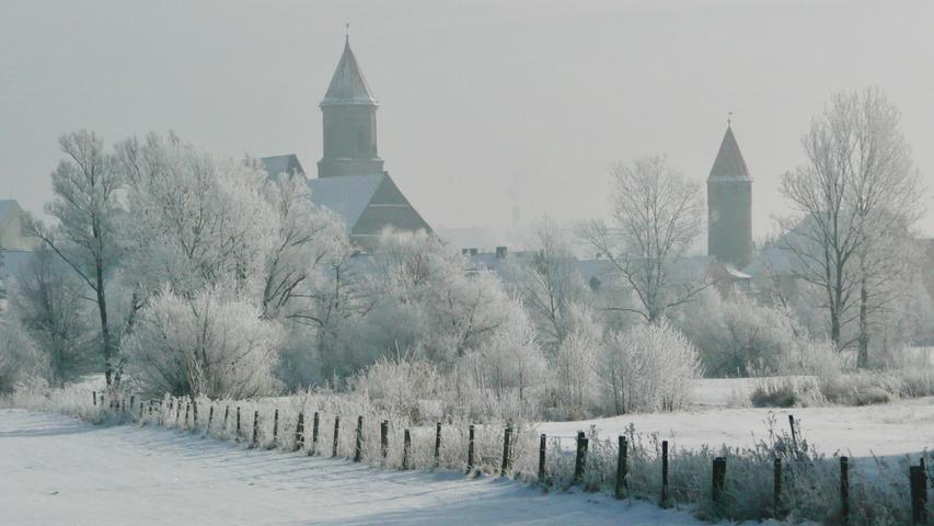 Väterchen Frost verzaubert die Landschaft in Altmühlfranken
