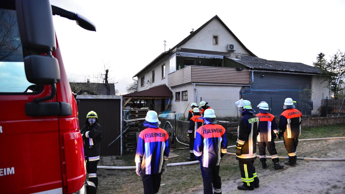 An Ostern 2020 hat es in der Oberen Haardt, einem Ortsteil von Langenaltheim, in einem Mehrfamilienhaus gebrannt. Nun stand einer der damaligen Bewohner vor Gericht, weil er das Feuer gelegt haben soll.  