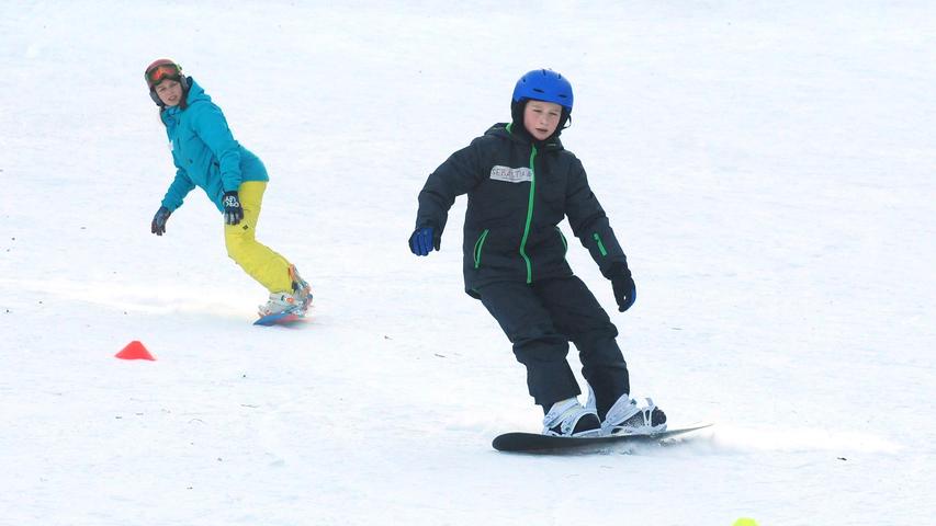 Damit die Wintersport-Freunde schnell auf die Piste können, würden die Mitglieder vom Skicklub Pegnitz auch eine Hau-Ruck-Aktion starten und am Lift alles vorbereiten - sobald Schnee liegt. 
