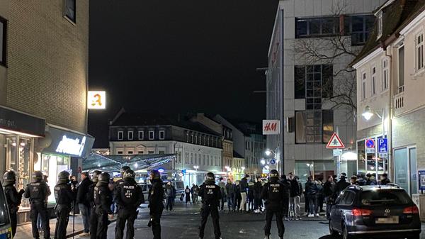 Corona-Demonstration in Schweinfurt: Polizei setzt Pfefferspray ein