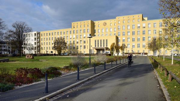 Auch für das Klinikum war das zweite Pandemiejahr in Folge ein aufreibendes: 2895 Beschäftigte kümmern sich hier direkt und indirekt um die Versorgung der Patienten.