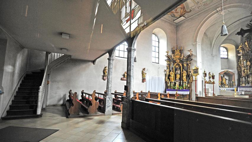 Reich verziert ist der historische Teil der Kirche St. Johannes der Täufer.