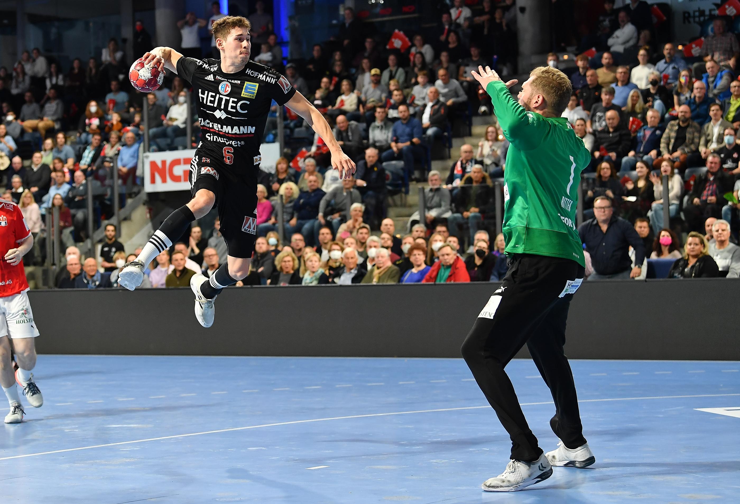 Für Max Jaeger ging es zunächst einmal darum, nach seiner Corona-Erkrankung und den damit verbundenen Langzeitfolgen wieder vollständig gesund zu werden. Diese wohl größte Herausforderung seines bisherigen Lebens hat er gemeistert, an Christopher Bissel kommt er trotzdem nicht vorbei, unter anderem weil sein Positionskollege in der Abwehr einfach griffiger ist.