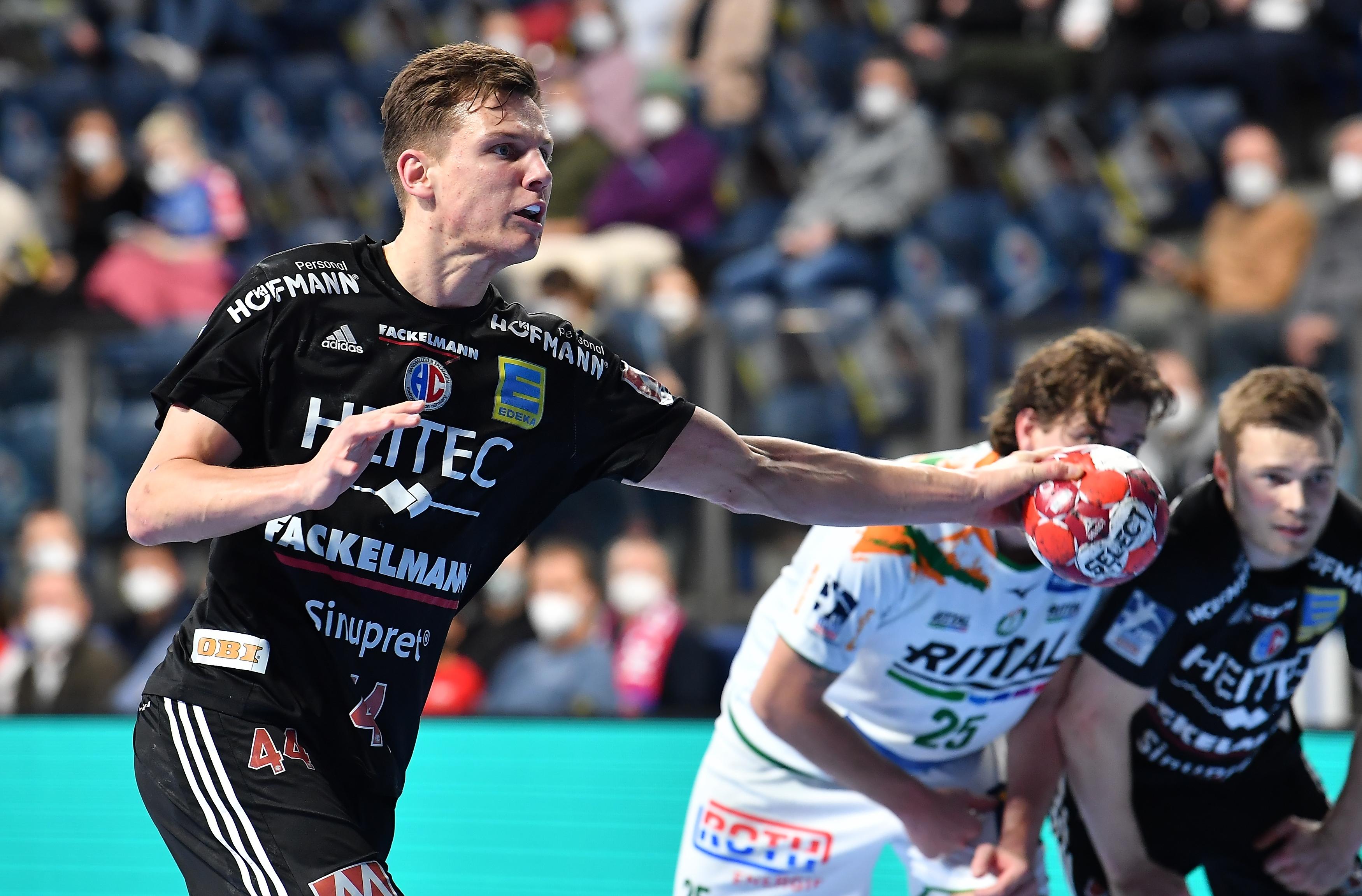 Dass es eine der schlaueren Ideen der jüngeren Vereinsgeschichte war, ihn zurückzuholen, deutete Christoph Steinert früh in dieser Saison an. Sein Nachfolger und Vorgänger Sime Ivic war im Abschluss noch kreativer, Steinert ist aber der deutlich bessere Verteidiger und ein echte Führungsspieler. Zusammen mit seiner Trefferquote hat ihn das zurück in die Nationalmannschaft gebracht.